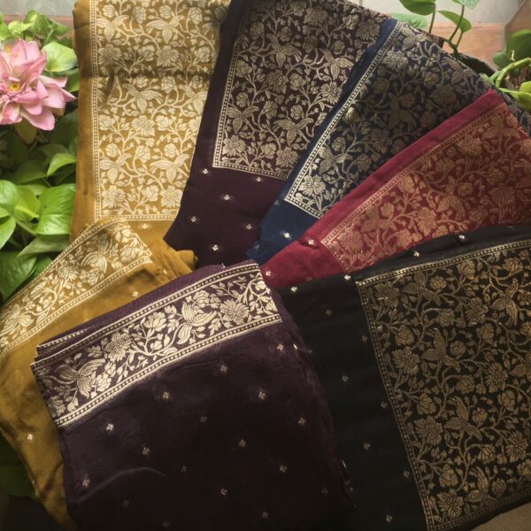 ☘️A beautiful & stunning collection in pure viscose georgette top and Duppatta with intricate benarasi weaving and santoon bottom