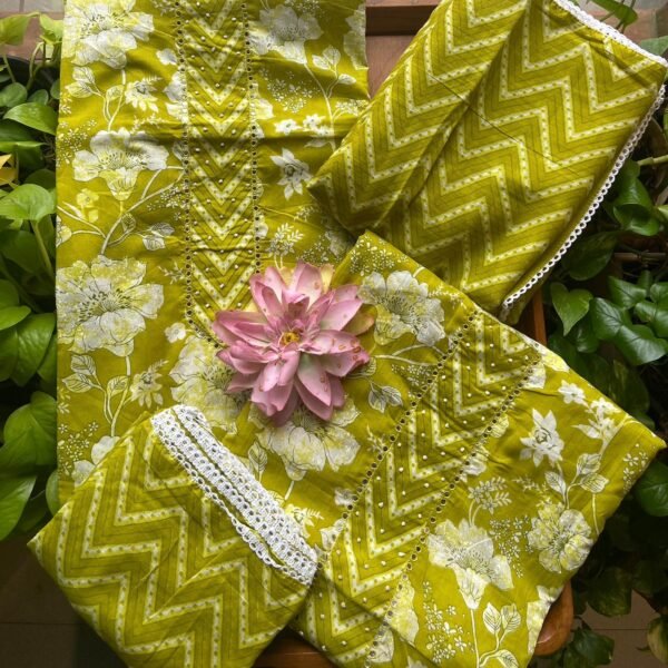 A stunningly gorgeous collection in pure cotton top with intricate kutch hand embroidery all @ along yoke, cotton printed bottom & soft Mal cotton Duppatta