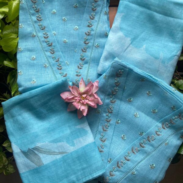 ☘️ A beautiful collection of Linen top with intricate floral embroidery all over top and pearl embroidery Handworked at neckline , santoon botton and floral printed linen Duppatta